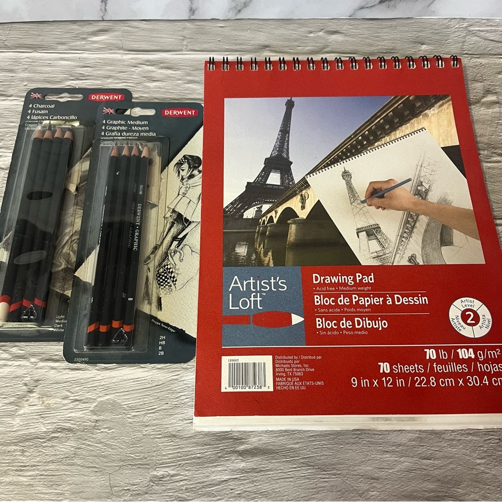 Derwent Graphic Medium & Charcoal Pencils Plus Artist's Loft Drawing Pad